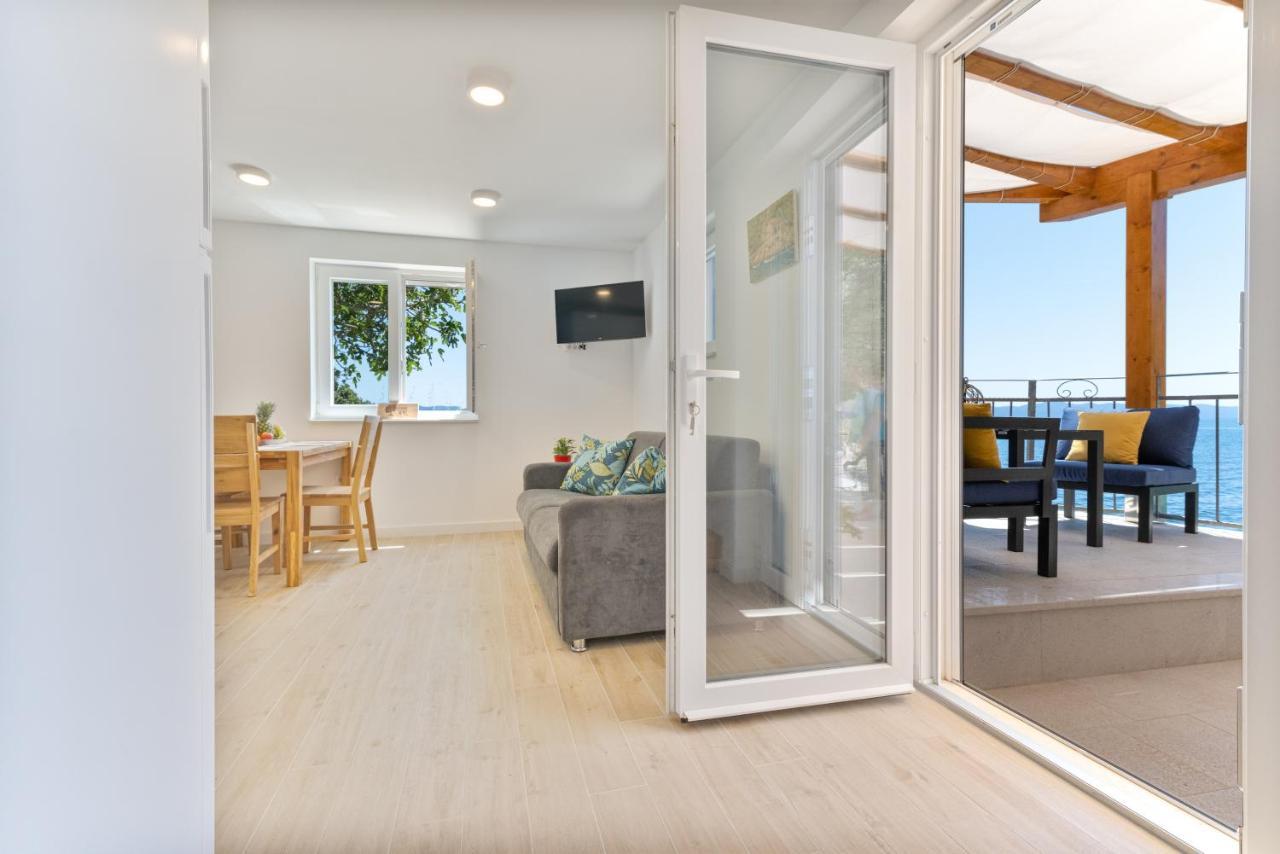 Seaside Cottage Maslina Gdinj Extérieur photo